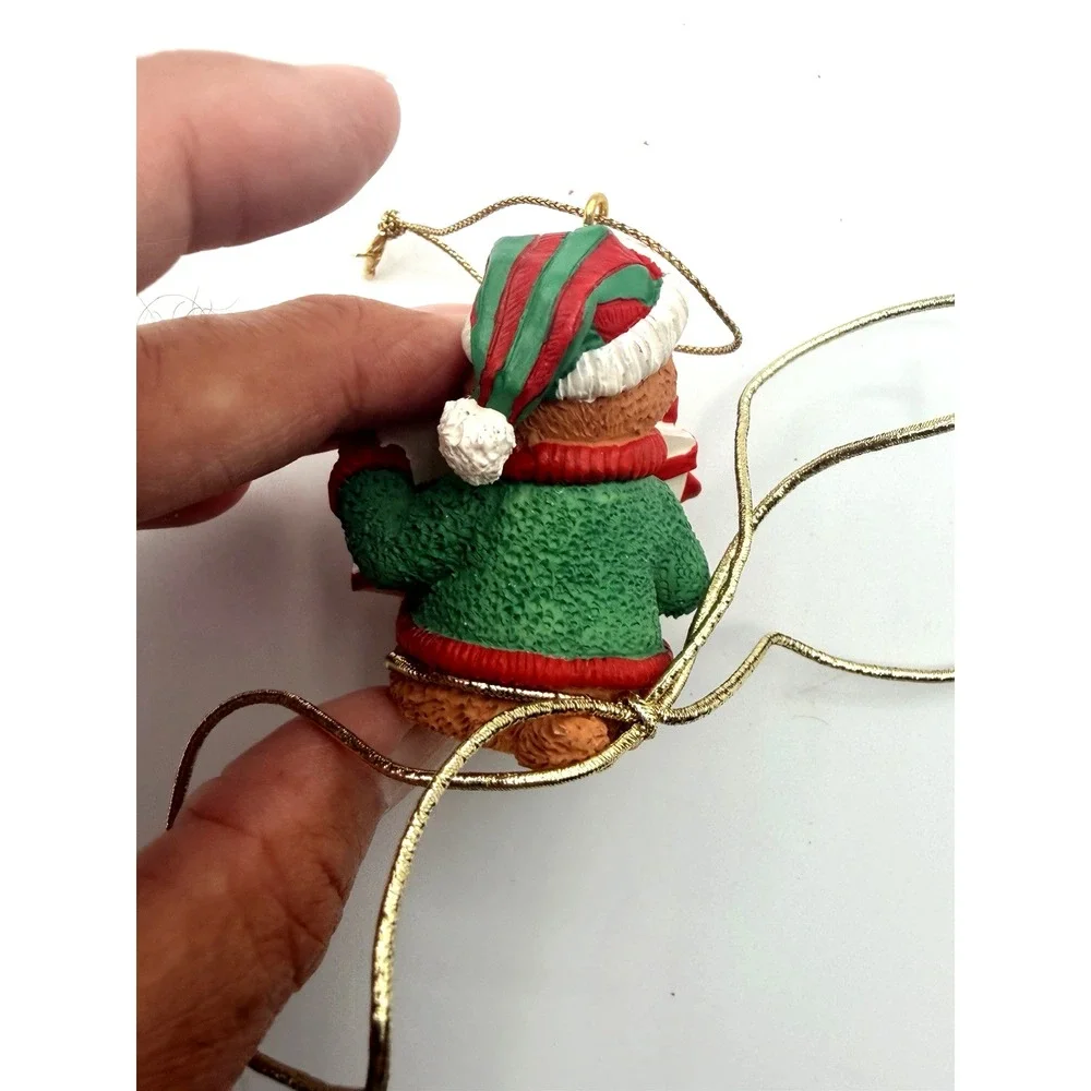 2001 Avon HOLIDAY WISHES PACKAGE TOPPER/ORNAMENT TEDDY BEAR NEW IN BOX